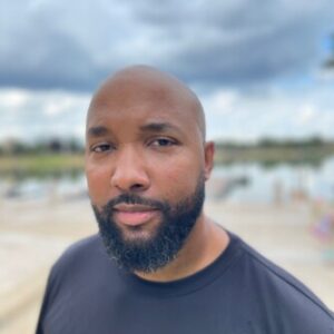 Profile photo of Damien Ealy